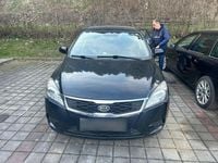 Second-hand Kia Ceed 90 CP (66 kW) 2011 Negru Hatchback