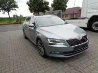 Gebraucht Skoda Superb LAURIN & KLEMENT 190 PS (139 kW) 2017 Grau Kombi