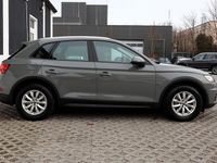 Gebraucht Audi Q5 Basis 163 PS (119 kW) 2020 Grau SUV