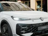 Neu VW T-Roc R-line 150 PS (110 kW) 2026 Pure white uni schwarz (weiß) SUV