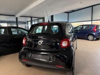 Usata Smart ForFour Basis 71 CV (52 kW) 2015 Nero Utilitaria