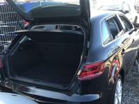 Second-hand Audi A3 Ambiente 105 CP (77 kW) 2014 Negru Berlinǎ