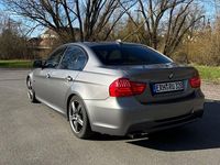 Gebraucht BMW 320 Shadowline 177 PS (130 kW) 2009 Silber Limousine