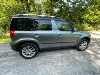 Gebraucht Skoda Yeti 105 PS (77 kW) 2012 Grau SUV