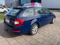 gebraucht Skoda Octavia Combi 1.0 Style+DSG+Navi+Xenon+Alu+AHK+