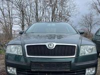 Gebraucht Skoda Octavia Ambiente 116 PS (85 kW) 2006 Grün Limousine
