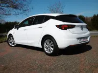 Gebraucht Opel Astra Active 105 PS (77 kW) 2018 Weiß Limousine