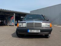 Gebraucht Mercedes 190 131 PS (96 kW) 1990 Violet Limousine