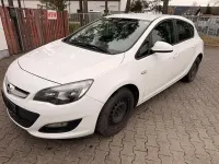 Second-hand Opel Astra Selection 87 CP (63 kW) 2013 Alb Berlinǎ
