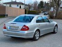 Gebraucht Mercedes E270 177 PS (130 kW) 2002 Silber Limousine