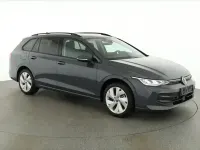 Neu VW Golf VIII Life 150 PS (110 kW) 2026 Delfin grau metallic Kombi