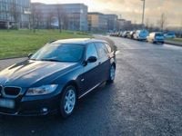Gebraucht BMW 318 143 PS (105 kW) 2012 Schwarz Kombi
