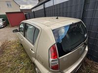 Gebraucht Daihatsu Sirion 69 PS (50 kW) 2009 Gelb Kleinwagen