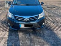 Gebraucht Toyota Avensis Edition 150 PS (110 kW) 2013 Blau Kombi
