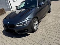 Gebraucht BMW 118 136 PS (100 kW) 2018 Grau Kleinwagen