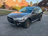 Begagnad Mitsubishi Outlander 2011 Grå SUV