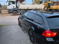 Gebraucht BMW 320 177 PS (130 kW) 2008 Schwarz Kombi