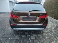 Gebraucht BMW X1 143 PS (105 kW) 2011 Braun SUV