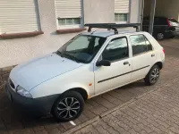 Gebraucht Ford Fiesta 60 PS (44 kW) 1998 Weiß Kleinwagen