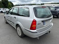 Gebraucht Ford Focus 115 PS (84 kW) 2003 Silber Kombi