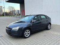 Gebraucht Ford Focus Ghia 125 PS (91 kW) 2007 Grau Kleinwagen