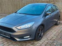 Gebraucht Ford Focus Business Edition 125 PS (91 kW) 2016 Grau Limousine
