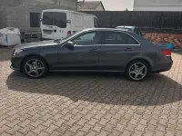 Gebraucht Mercedes E300 204 PS (150 kW) 2014 Blau Limousine