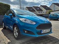 Gebraucht Ford Fiesta Titanium 95 PS (69 kW) 2016 Blau Kleinwagen