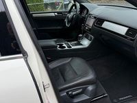 Gebraucht VW Touareg 239 PS (175 kW) 2010 Weiß SUV