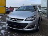 Gebraucht Opel Astra Exklusiv 136 PS (100 kW) 2014 Argon silber/ice silver (m2) Kleinwagen