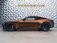Gebraucht Aston Martin DB12 680 PS (500 kW) 2025 Braun Coupé
