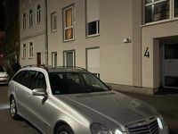 Gebraucht Mercedes E280 190 PS (139 kW) 2007 Silber Kombi