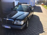 Gebraucht Mercedes E220 Sportline 150 PS (110 kW) 1995 Schwarz Cabrio