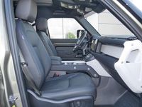 Gebraucht Land Rover Defender SE Dynamic 300 PS (220 kW) 2024 Grün SUV