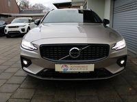 Usado Volvo V60 Plus 197 HP (144 kW) 2025 Cinzento Carrinha