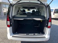 Neu VW Caddy Goal 102 PS (75 kW) 2025 Candyweiß Van / Kleinbus