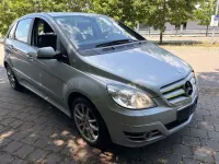 Gebraucht Mercedes B180 116 PS (85 kW) 2010 Silber Van / Kleinbus