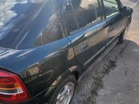 Gebraucht Opel Astra 85 PS (62 kW) 2002 Grün Kleinwagen
