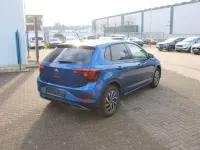 Gebraucht VW Polo Life 95 PS (69 kW) 2025 Reef blue metallic Kleinwagen