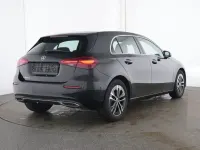 Gebraucht Mercedes A180 Progressive 116 PS (85 kW) 2025 Schwarzlack kosmosschwarz (metallic) Limousine