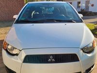 Gebraucht Mitsubishi Colt 75 PS (55 kW) 2013 Weiß Kleinwagen