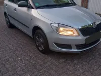 Gebraucht Skoda Fabia 60 PS (44 kW) 2014 Grau Limousine