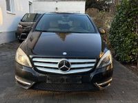 Gebraucht Mercedes B180 109 PS (80 kW) 2012 Schwarz Van / Kleinbus