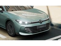 Gebraucht VW Passat Elegance 150 PS (110 kW) 2026 Gruen Kombi