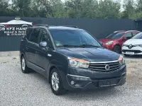 Gebraucht SsangYong Rodius Quartz 178 PS (130 kW) 2017 Grau Van / Kleinbus