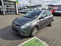 Gebraucht Hyundai i20 Edition 90 PS (66 kW) 2012 Grau Kleinwagen