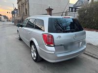 Gebraucht Opel Astra 116 PS (85 kW) 2010 Grau Kombi