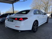 Gebraucht Mercedes E200 Avantgarde 204 PS (150 kW) 2023 Weiß Limousine