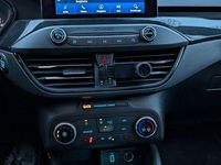 Gebraucht Ford Focus ST-Line 150 PS (110 kW) 2019 Blau Limousine