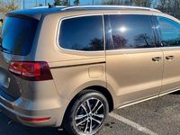 Gebraucht VW Sharan Sound 150 PS (110 kW) 2017 Braun Van / Kleinbus
